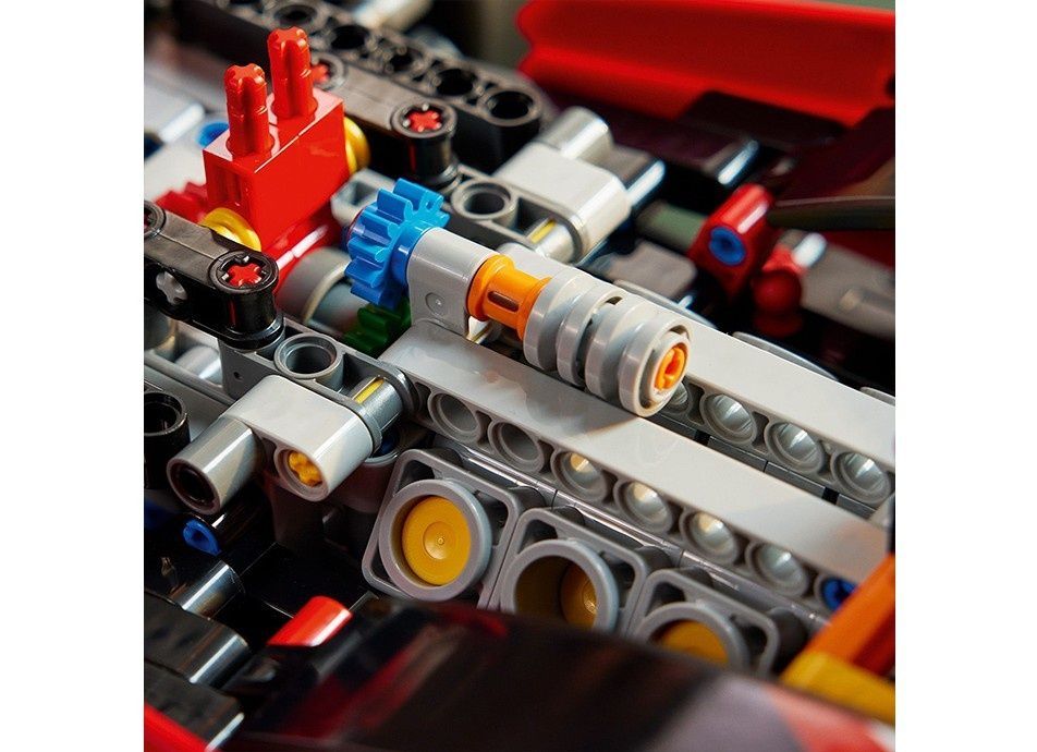 Конструктор гоночный болид Technic Автомобіль F1 Ferrari SF-24 (42207), 1361 деталь